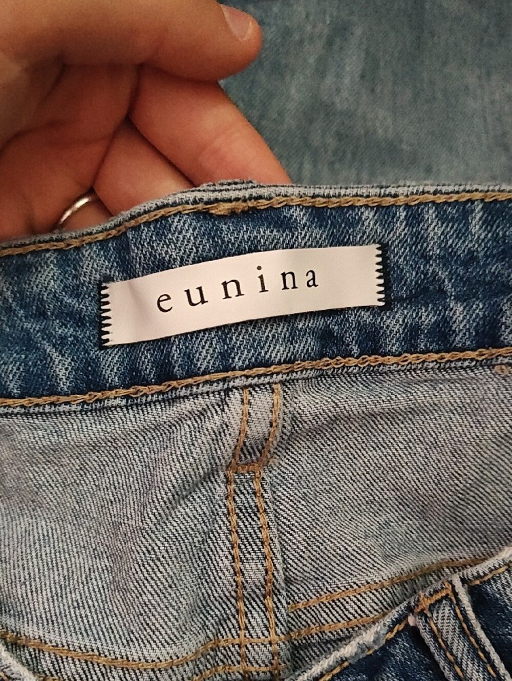 Women's Distressed Light Blue Ripped Jeans - Picture 4 of 4